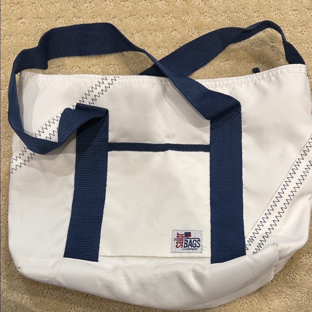 Women's White & Navy Canvas Tote